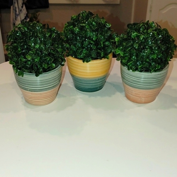 Ceramic Succulent Planters Set of 3 Garden Plants Gray and Peach 4" X 3.5" EUC - Picture 2 of 12